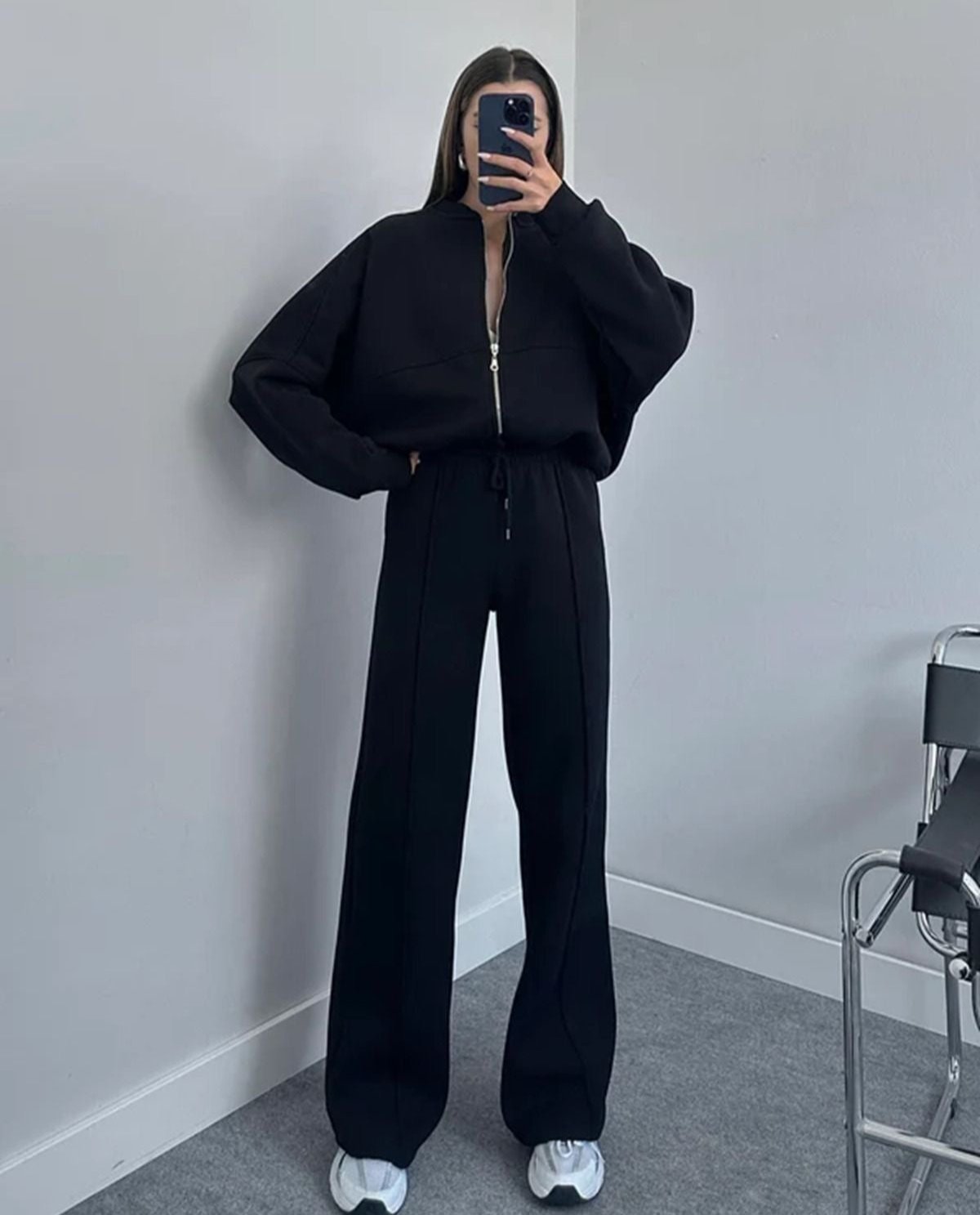 LIA - Comfortable Set