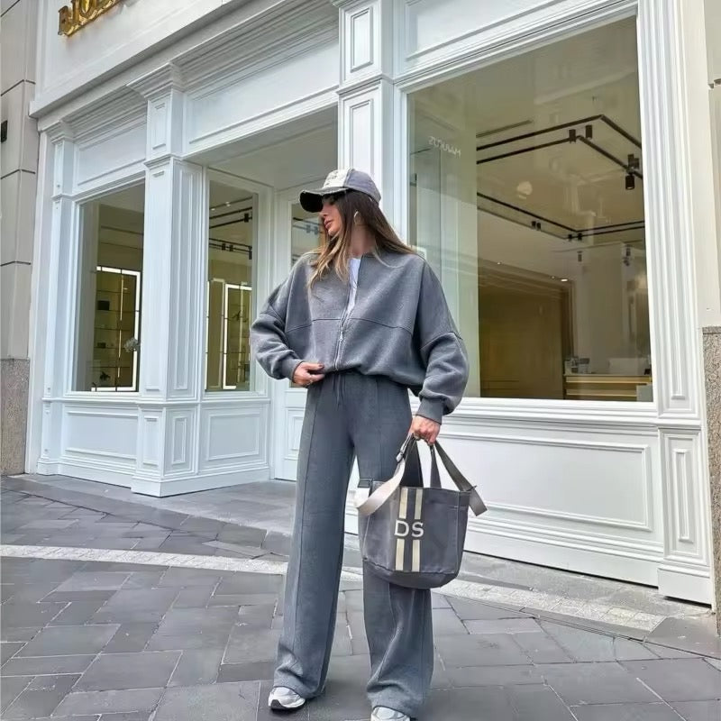LIA - Comfortable Set