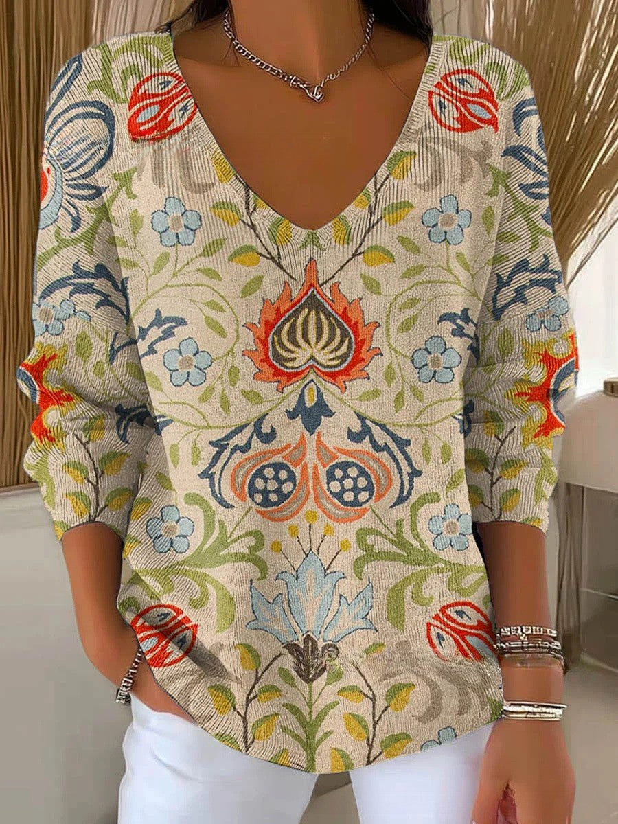 Annelien | V-neck Sweater with Decorative Pattern